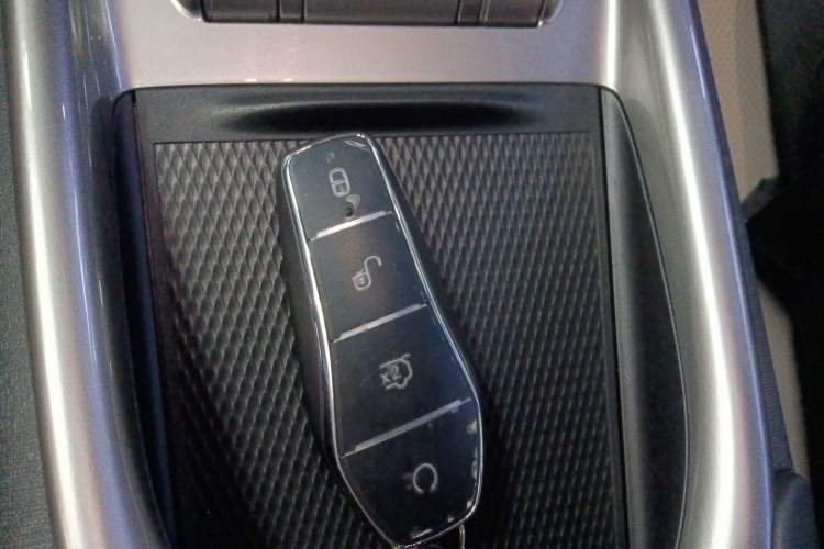 Used BYD Dolphin 2025 420km Free Edition Vehicle Key