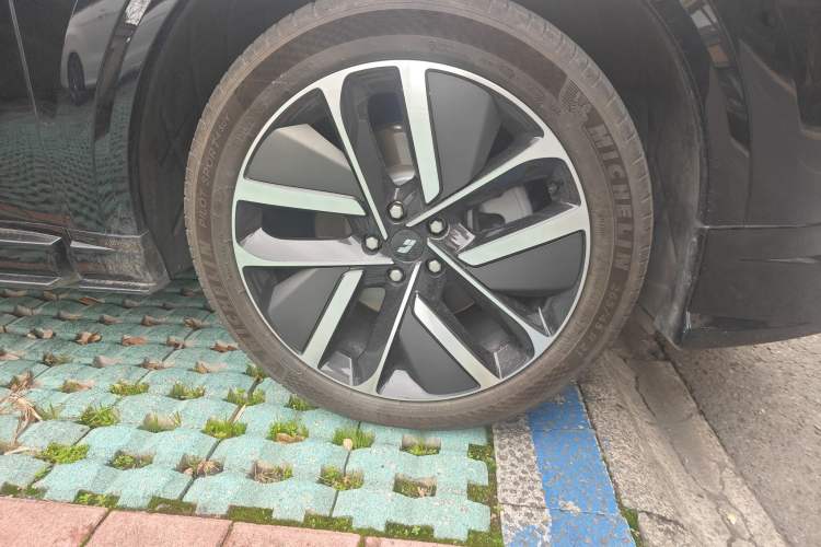 Used Li Auto L9 2022 Max model
