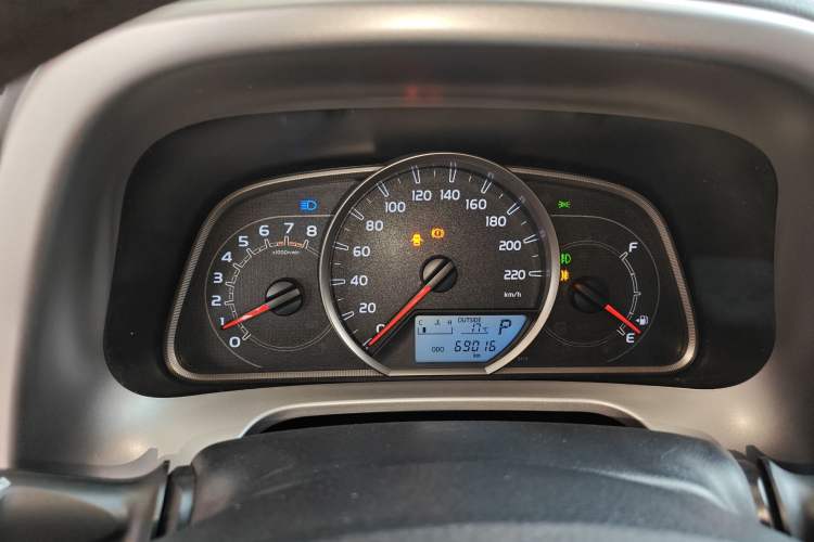 Used Toyota RAV4 2016 2.0L CVT Two-Wheel Drive Comfort Edition China V Standard