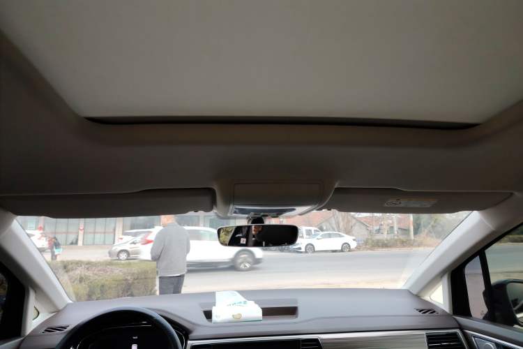 Used Volkswagen Viloran 2020 330TSI Luxury Edition
