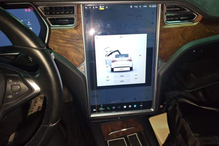 Used Tesla Model X 2016 X 90D
