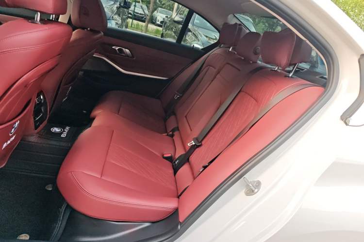 Used BMW 3 Series 2025 325Li M Sport Package Left Rear Seat