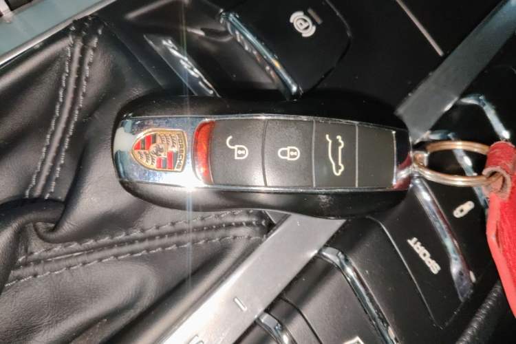 Used Porsche Macan 2017 Macan 2.0T Interior 1