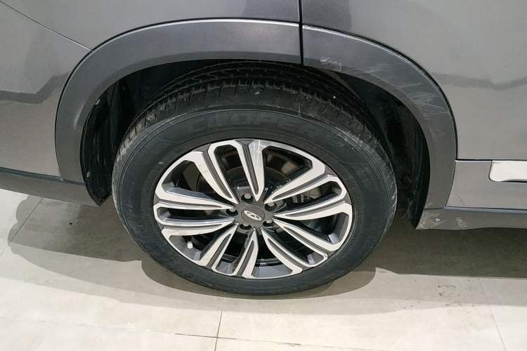 Used Chery Tiggo 8 2021 Kunpeng Edition 290TGDI Automatic Zhubfeng Version Right Rear Wheel Hub