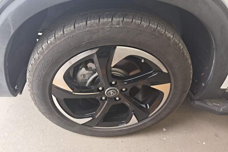 Used CHANGAN CS85 COUPE 2019 2.0T Automatic Version China VI Standard Exterior 4