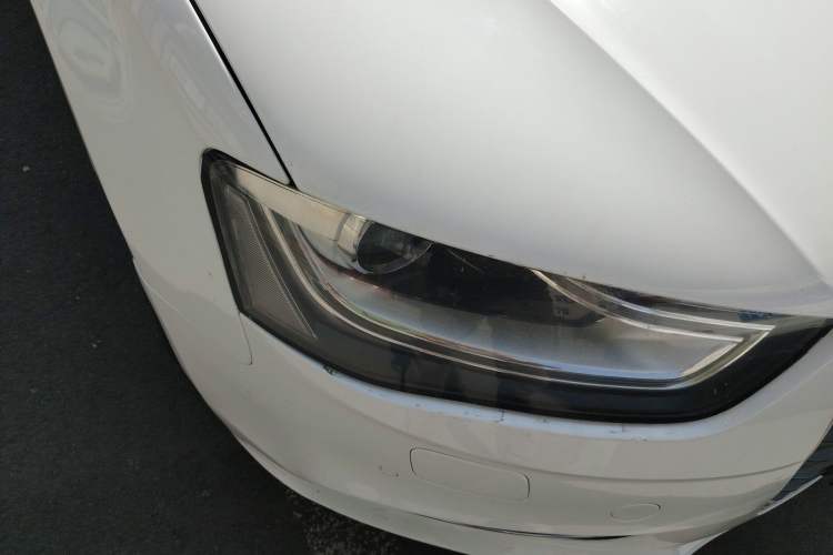 Used Audi A4L 2015 35 TFSI Automatic Standard Model Right Front Headlight