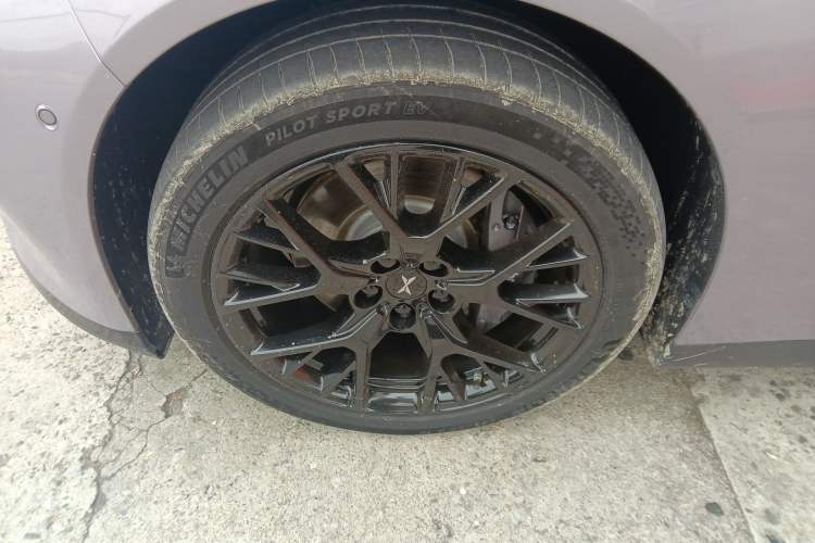 Used XPeng P7 2024 P7i 702 Max Pengyi Edition Left Front Wheel Hub