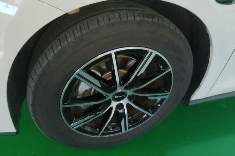 Used BYD Seal 06 New Energy 2025 DM-i Smart Drive 120KM Deluxe Model
