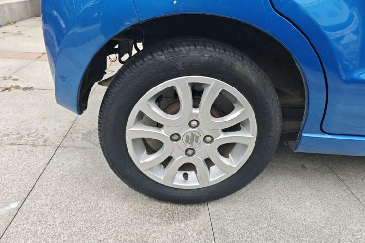 Used Suzuki Alto 2013 1.0L Automatic Luxury Model Right Rear Wheel Hub