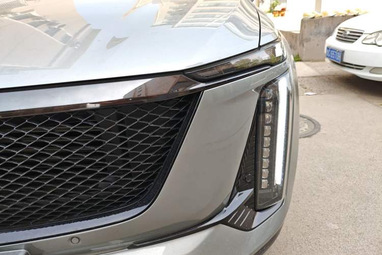 Used Cadillac XT5 2025 2.0T Luxury Version Left Front Headlight