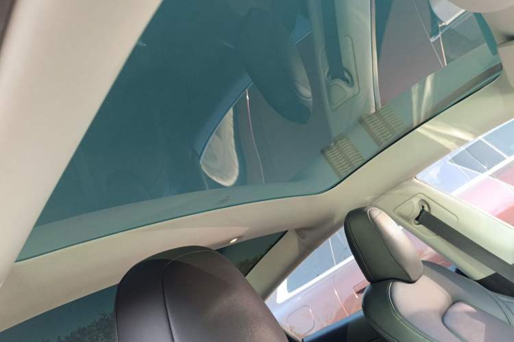 Used Tesla Model 3 2019 Long-Range Rear-Wheel-Drive Version
