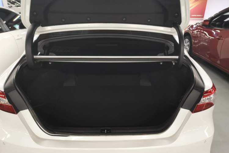 Used Toyota Camry 2019 2.5G Luxury Edition China V Standard Trunk