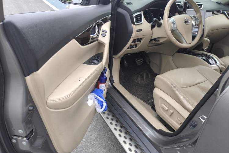 Used Nissan X-Trail 2014 2.5L CVT Ultimate Edition 4WD
