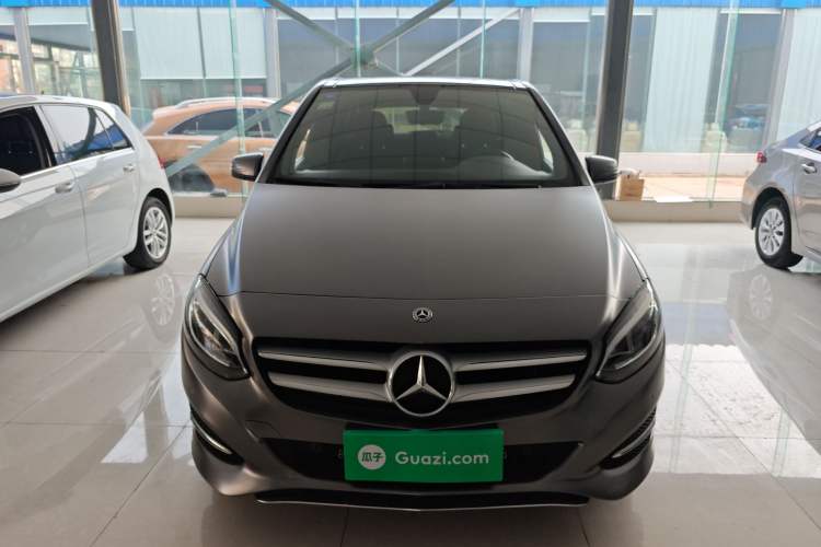 Used Mercedes-Benz B-Class 2019 B 200 Fashion Model Front