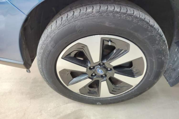 Used Subaru Forester 2016 2.5i Luxury Navigation Edition Exterior 4