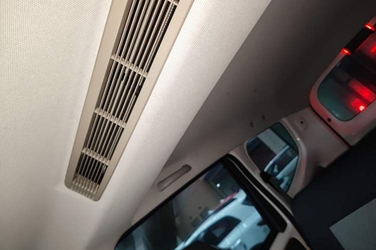 Used Wuling Hongguang New Energy 2024 All-Electric Model 300KM Standard Version Headliner