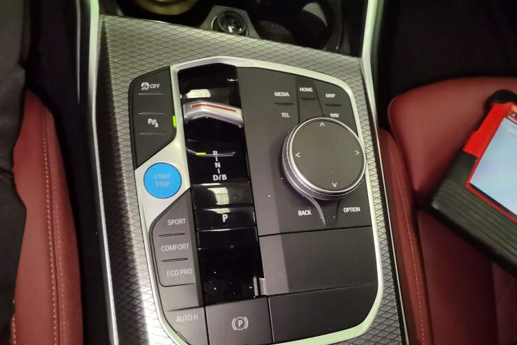 Used BMW i3 2024 eDrive 40 L Midnight Edition Gear Lever