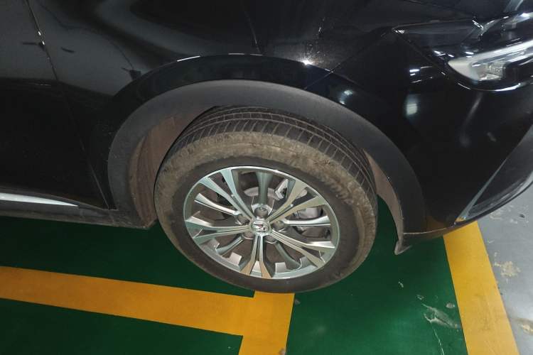 Used Buick Envision 2023 Encore Plus 652T Five-Seat Luxury Model
