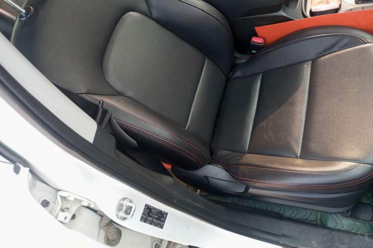 Used Hyundai Santa Fe 2013 2.4L Automatic 2WD Comfort Edition