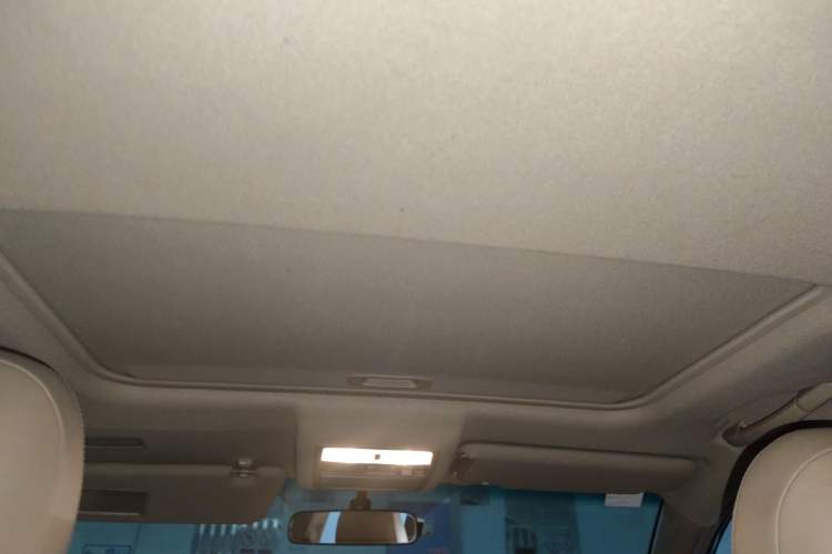 Used Toyota Highlander 2009 2.7L Two-Wheel Drive 7-Seater Luxury Edition
