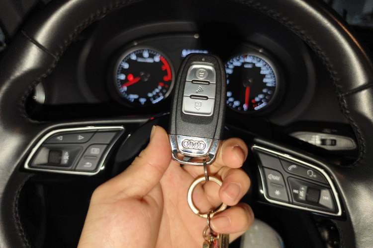 Used Audi A3 2019 Limousine 35 TFSI Fashion Edition China V standard Vehicle Key