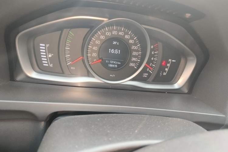 Used Volvo S60 2014 S60L 2.0T Zhiyuan Edition