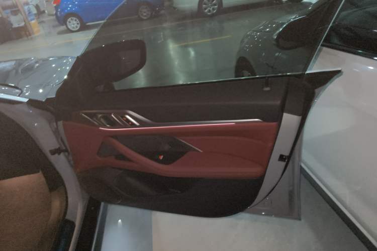 Used BMW i4 2023 eDrive35
