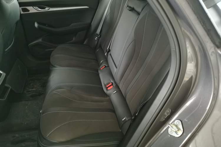 Used Geely Auto Preface 2025 Dongfang Yao 2.0TD Moonlight Edition Left Rear Seat