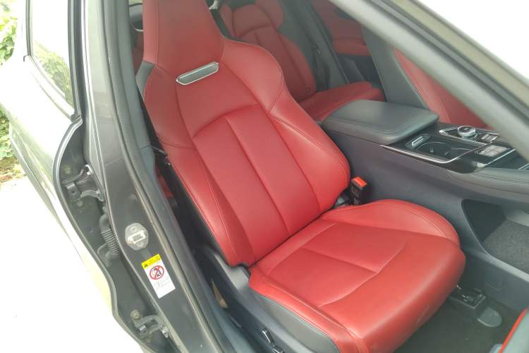 Used CHANGAN UNI-T 2020 1.5T Flagship Version Right Front Seat