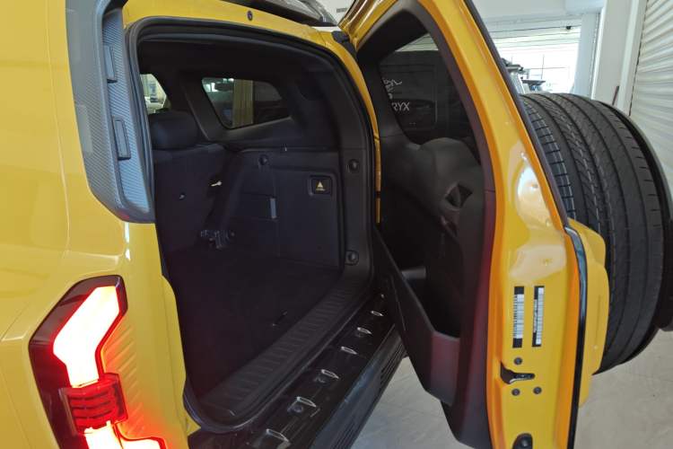 Used Deepal G318 2025 Worry-Free Adventure Edition Four-Wheel Drive Secret Realm Version