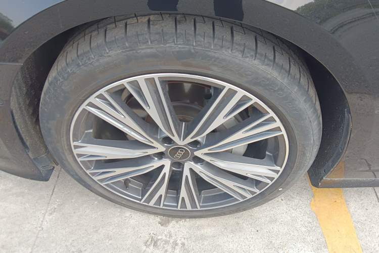 Used Audi A6L 2024 45 TFSI Prestige Dynamic Edition Left Front Wheel Hub