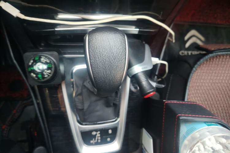 Used Citroen C5 2013 2.3L Automatic Luxury Model Gear Lever