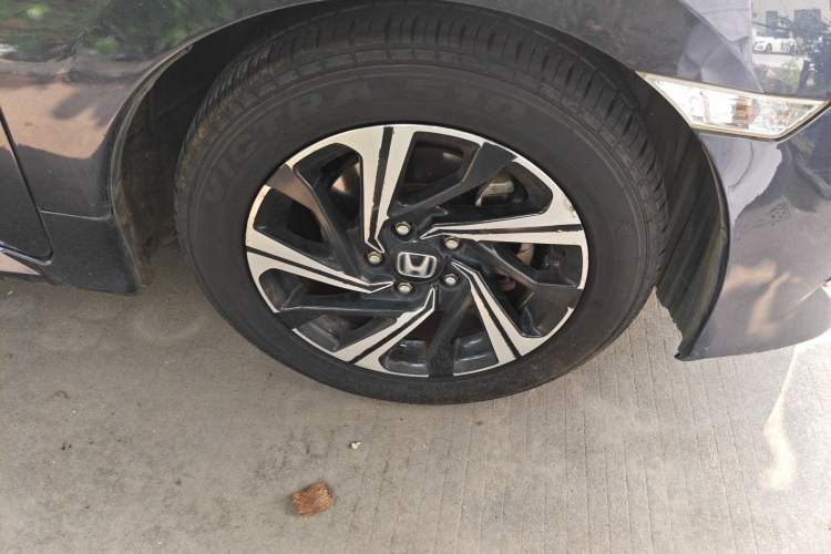 Used Honda Civic 2016 220TURBO CVT Luxury Edition
