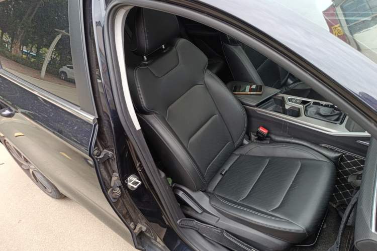 Used Geely Auto Emgrand 2022 4th Generation 1.5L CVT Luxury Model
