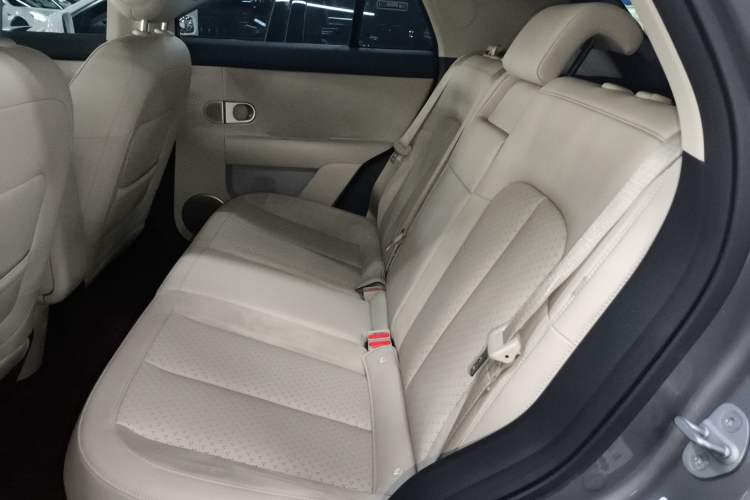 Used firefly 2025 Illuminated Edition
