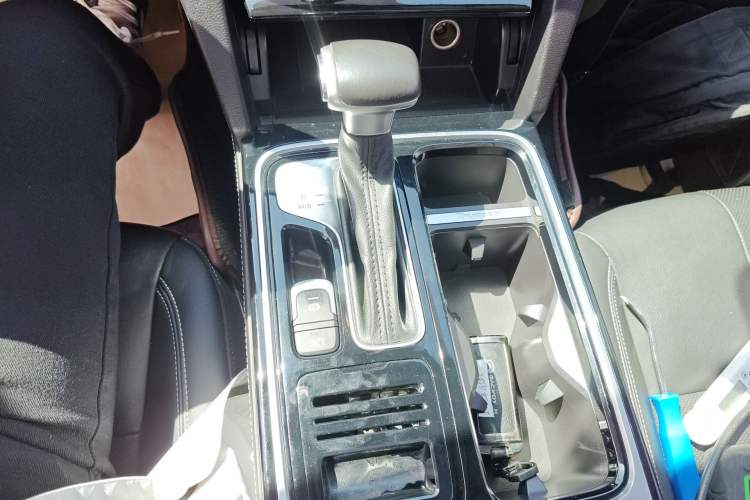 Used GAC Trumpchi GS8 2020 GS8S 390T Two-Wheel Drive Prestige Edition Gear Lever