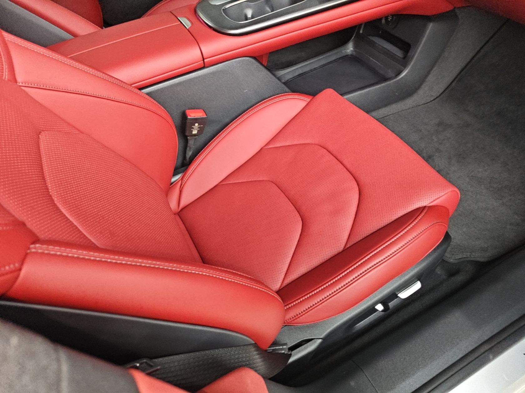 Xiaomi Auto SU7 2024 Rear-Drive Ultra-Long Range Advanced Pro-Level Intelligent Driving Version — снимка 19