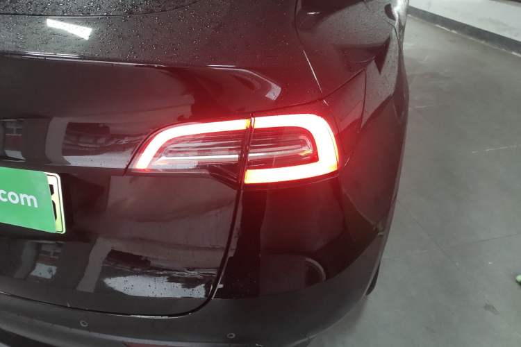 Used Tesla Model Y 2022 Rear-Wheel-Drive Version
