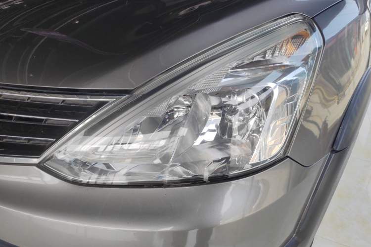 Used Nissan Livina 2013 Jinrui 1.6XL CVT Comfort Edition Left Front Headlight