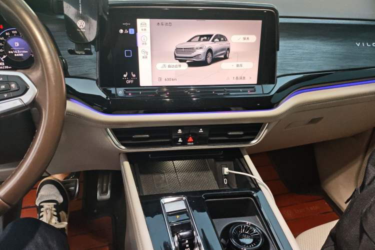 Used Volkswagen Viloran 2022 380TSI Prestige Edition Audio And AC Panel