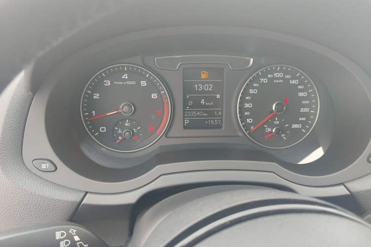 Used Audi Q3 2018 30th Anniversary Edition 30 TFSI Fashion Model Instrument Cluster