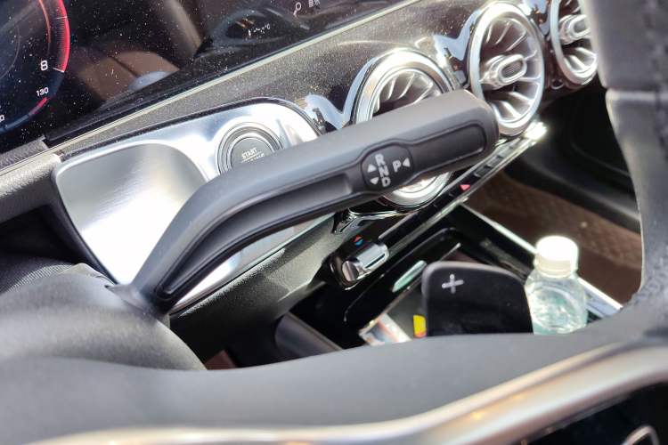 Used Mercedes-Benz GLB 2020 Updated GLB 200 Dynamic Edition Gear Lever