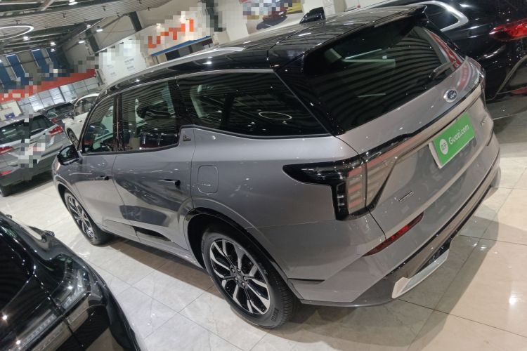 Used Ford Edge 2025 Ford Explorer L 2.0T EcoBoost E-Hybrid Four-Wheel-Drive 7-Seater Supreme Model
