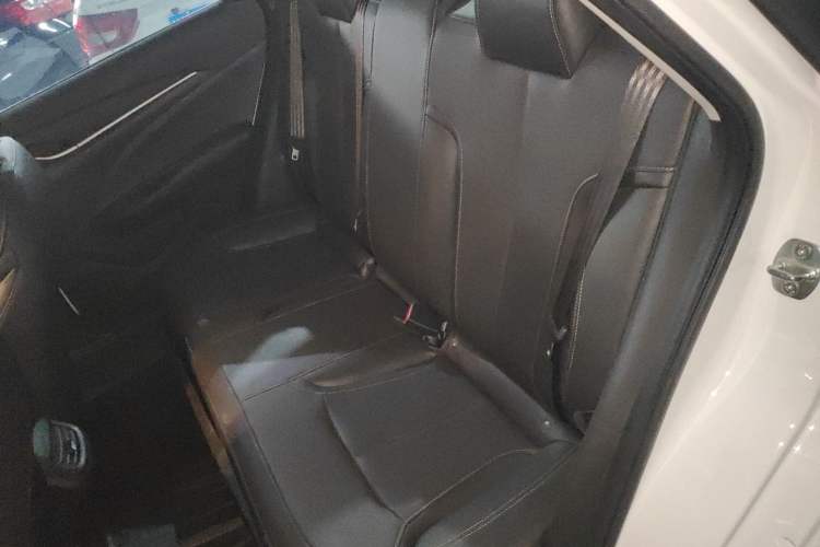 Used Buick GT 2021 Revised Version Flagship 1.5L Automatic Elite Edition Left Rear Seat