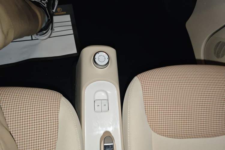 Used Wuling Hongguang MINIEV 2024 3rd Generation 215km Advanced Version Gear Lever