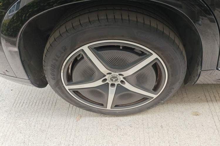 Used Mercedes-Benz EQS SUV 2023 450 4MATIC Pioneer Edition
