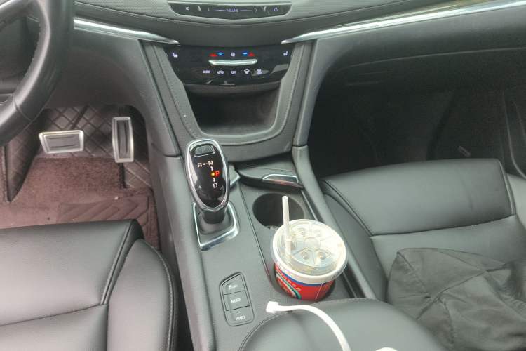 Used Cadillac XT5 2018 28T Four-Wheel Drive Tech Model