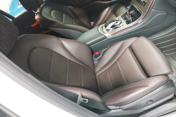 Used Mercedes-Benz GLC 2016 GLC 300 4MATIC Dynamic Model