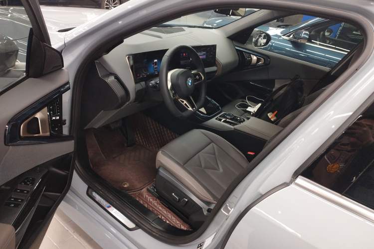 Used BMW X3 2025 xDrive30L Leading Model M Sport Package
