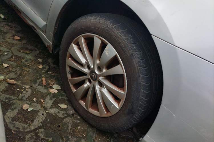 Used Citroen C-Quatre 2013 Sedan 1.6L Manual - Prestige Model Right Front Wheel Hub